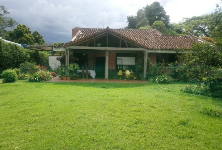 Casa Campestre en Arriendo en Cali