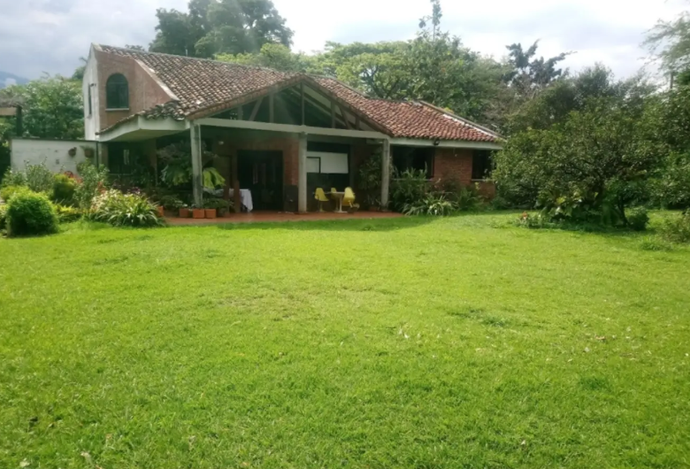 Casa Campestre en Arriendo en Cali