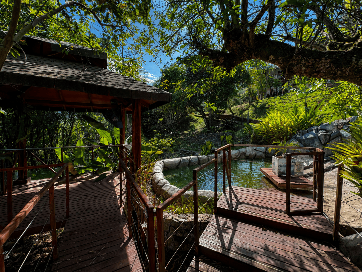 ChatGPT Image 7 ago 2026, 18_11_19 Venta de Eco Hotel en Cristo Rey, Cali