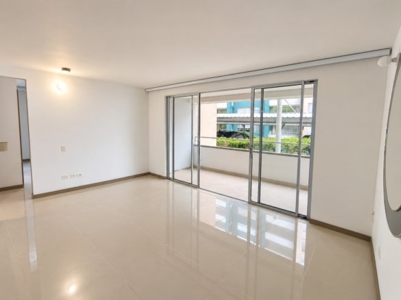 Venta de apartamento La Flora, Cali