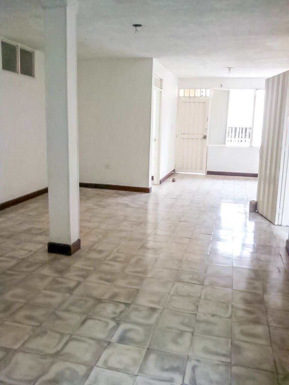 Venta de casa comercial en Buga, Valle del Cauca