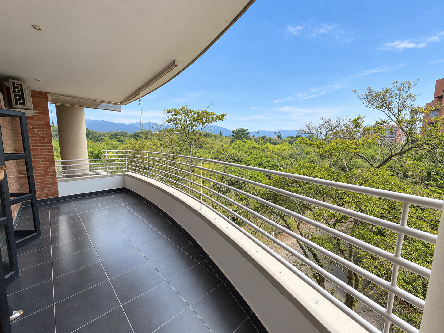 Renta de apartamento en Ciudad Jardín, Cali