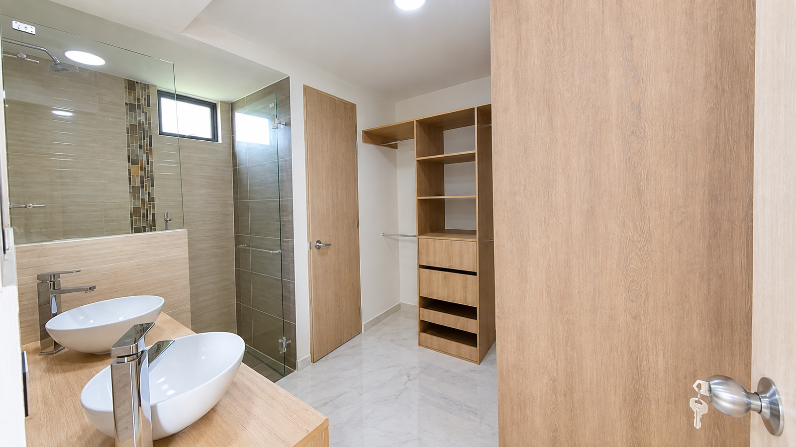 Baño moderno con ducha y vestidor Venta de apartamento en Avellana, Vivero Parque residencial, Cali