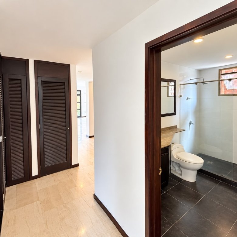Renta de apartamento en Ciudad Jardín, Cali
