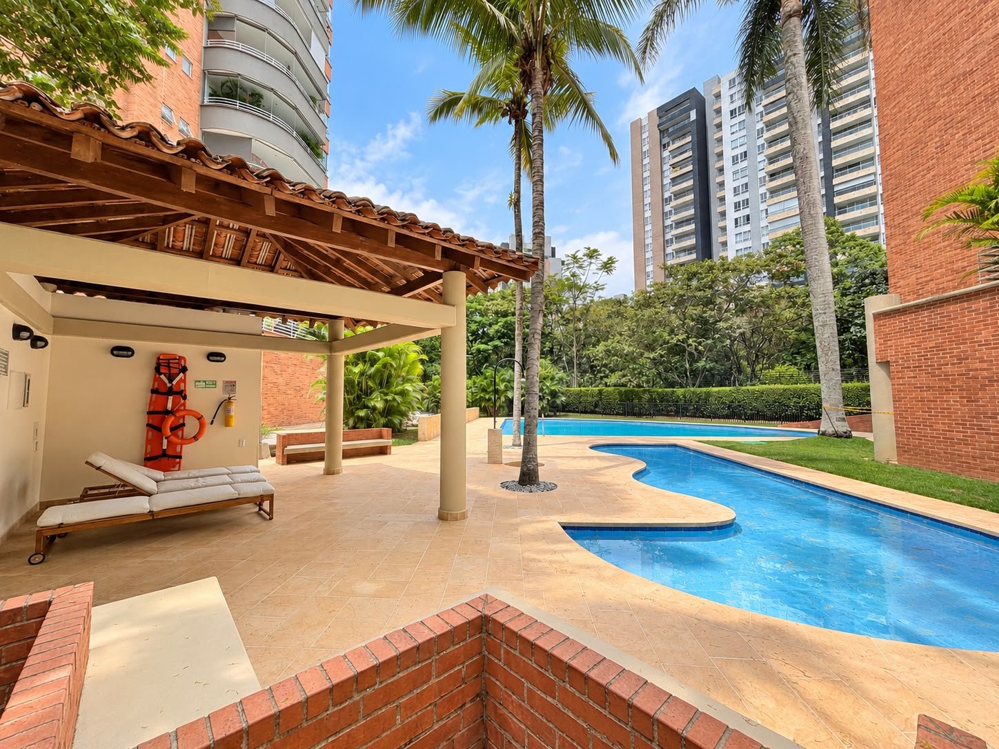 Renta de apartamento en Ciudad Jardín, Cali